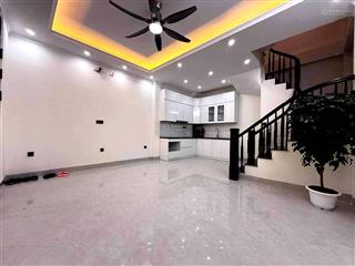 Bán nhà ngõ 235 yên hòa, cầu giấy, hà nội. diện tích 30/35m2. giá 7.6 tỷ !!!