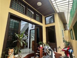 Quan nhân nhà vuông mt 7.5m, 1 nhà ra mặt phố, 5 tầng, 18.6 tỷ (thương lượng)
