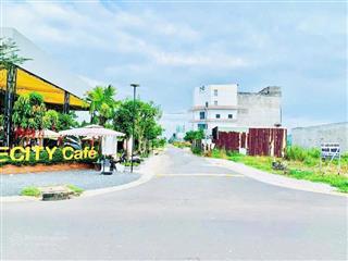 Bán 1 tỷ 3 lô đất đối diện ecity tt. đức hoà, dân cư đông đúc hiện hữu, an ninh