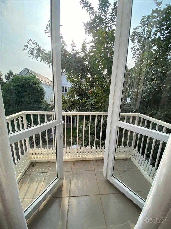 Cho thuê park riverside 1tret+2lau+san thuong 75m2 4pn+4wc full nt 16tr/th nhà đẹp