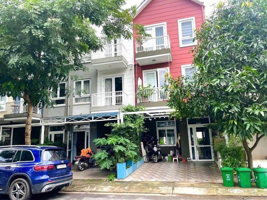 Cho thuê park riverside 1tret+2lau+san thuong 75m2 4pn+4wc full nt 16tr/th nhà đẹp