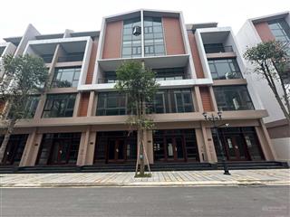 Bán nhà ánh dương 2042 64m2 hướng đông nam giá 9,136 tỷ