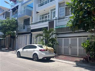 Chính chủ cần bán nhà 3 tầng hoàn công chuẩn chỉnh 98m2 ngang 6m đường 13m 4 ngủ 5 vệ sinh
