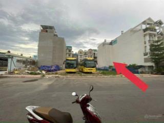 10,5 tỷ liền kề cổng vạn phúc hiệp binh phước thủ đức 74m2 ngang 4,30. đường 12m