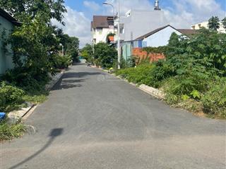 9,5 tỷ bán đất bờ sông phiệp bình chánh tpthủ đức  dt  4,5 x 22 = 99 m2 ( sổ đỏ ) 