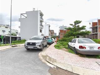 5 tỷ đừong. 40 hbc ngay chợ hiệp bình . hiệp bình chánh . thủ đức gần phạm văn đồng