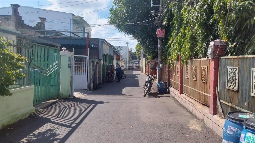 11 tỷ bán đất mt hẻm thông 6 m gần vạn phúc hiệp bình phước thủ đức thổ cư 122,6 m2 .xây 6 tầng