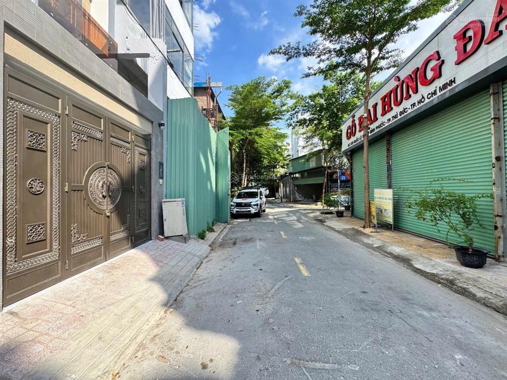 7,64 tỷ. 7,8 tỷ . 9,4 tỷ mt hẻm 520. hiệp bình phước  xe hơi tránh sổ riêng  thổ cư 100%