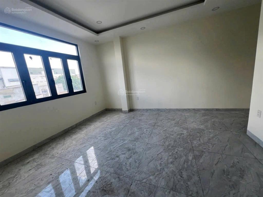 8,2 tỷ nhà mới 4 tầng thủ đức mt đường 12 m cách ql13 chỉ 100m vạn phúc
