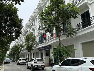 Giảm hai tỷ luxury kiến hưng 70 m2, 5 tầng mặt tiền 7m, sát trục chính, gái đầu tư