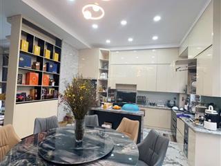 Biệt thự hà đông 200 m2 4 tầng hoàn thiện đẹp long lanh giá hợp lý nhỉnh 33 tỷ