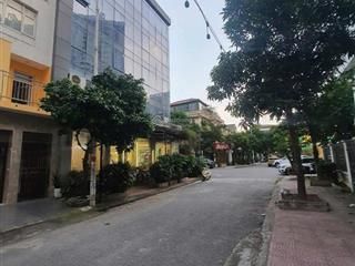 Giảm 2 tỷ văn khê 82,5 m2 5 tầng thang máy, mặt tiền 5m, chủ hoàn thiện tâm huyết, thiện chí bán