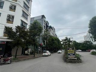 Giảm 2 tỷ chính chủ cần bán  lô đất hiếm vạn phúc 100m²  mặt tiền 8m  xây 7 tầng