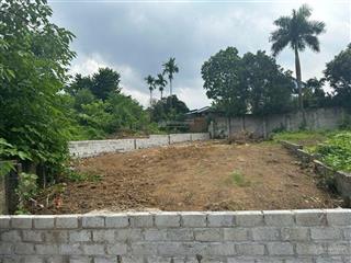 Bán cắt lỗ sâu lô đất 256m full thổ cư tại hoà lạc , giá chỉ 2xtriệu/m ( x nhỏ ) đường ô tô tránh