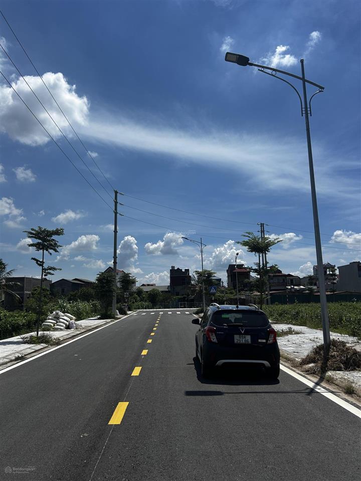 120m2 mt 6m vuông đẹp đất đấu giá 12tr/ m2