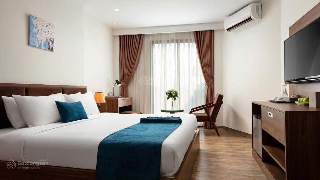 Cơ hội sở hữu lô góc mặt phố mã mây dt 50m2 5t chắc chắn, vừa ở vừa kinh doanh đỉnh