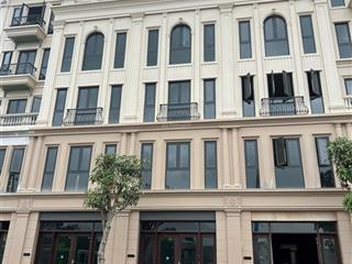Bán shophouse thiên nga vinhomes cổ loa, 29,5 tỷ (bp), 75m2, đối diện khu tmdv ẩm thực quốc tế.
