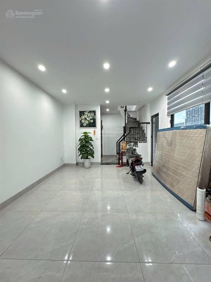 Ô tô vào nhà, thang máy phố nguyễn sơn 6 tầng lô góc thoáng, mặt tiền đẹp 13 tỷ