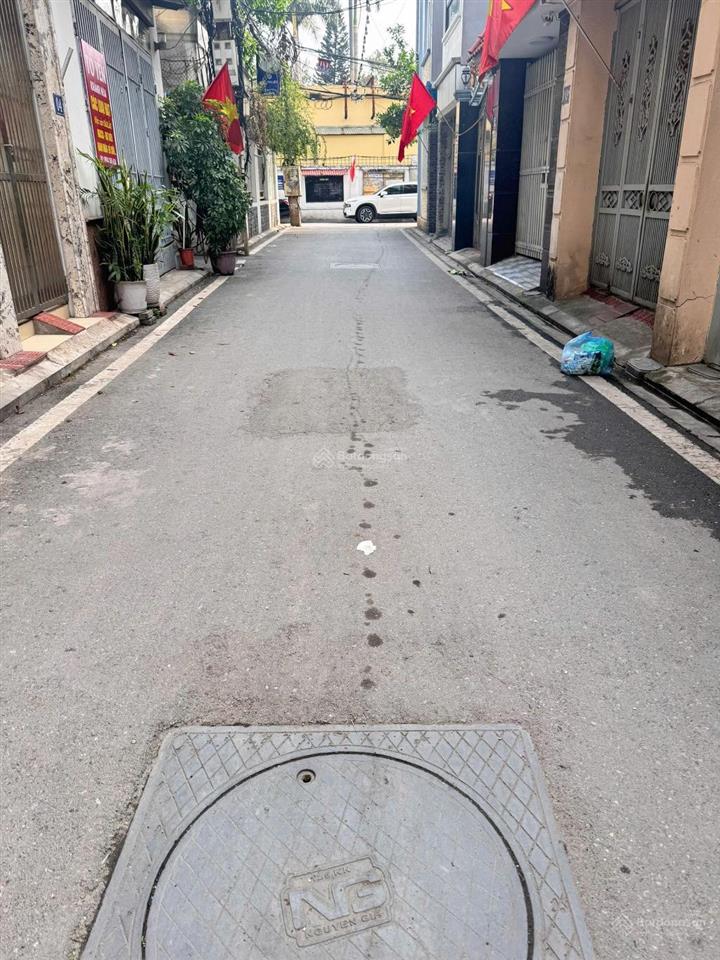 Ô tô vào nhà, thang máy phố nguyễn sơn 6 tầng lô góc thoáng, mặt tiền đẹp 13 tỷ