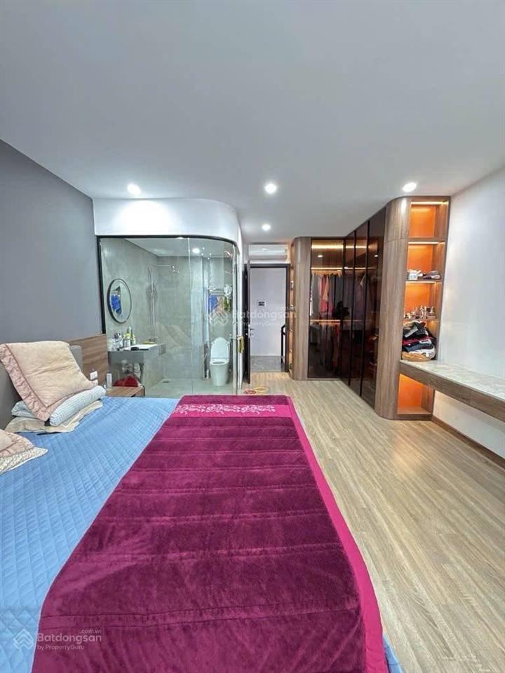 Ô tô vào nhà, thang máy phố nguyễn sơn 6 tầng lô góc thoáng, mặt tiền đẹp 13 tỷ