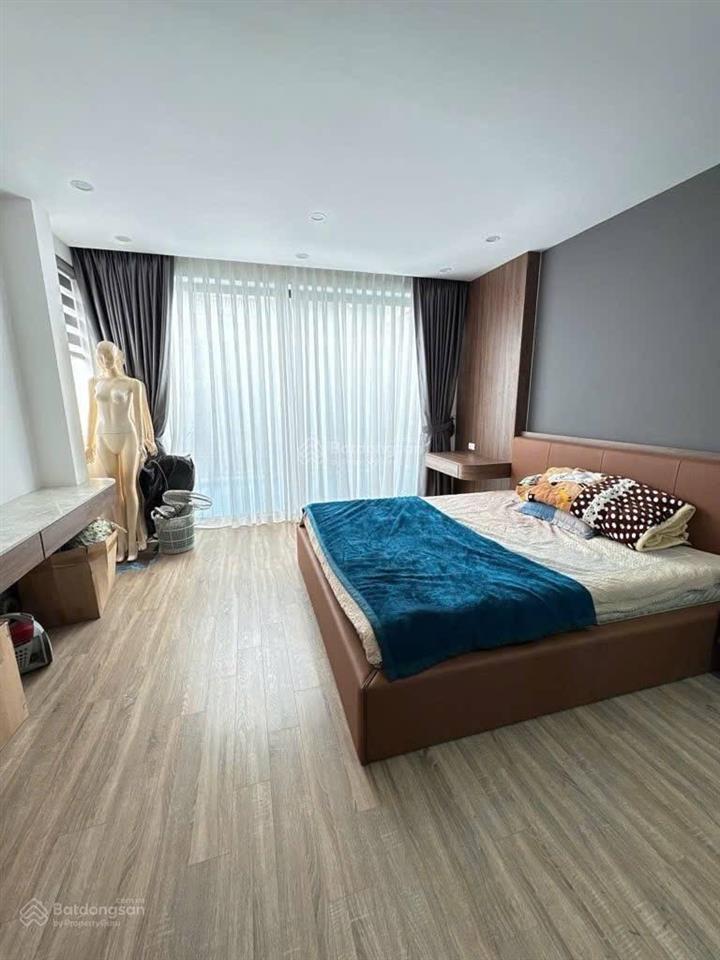 Ô tô vào nhà, thang máy phố nguyễn sơn 6 tầng lô góc thoáng, mặt tiền đẹp 13 tỷ