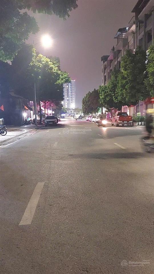 Trước đất vỉa hè, ô tô tránh phố thượng thanh 55m2, mặt tiền hơn 5m, gần dự án him lam, 13 tỷ hơn