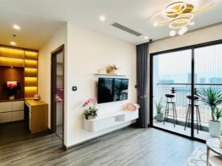 Bán căn 1+ r1.02 48m² full đồ, view thoáng, ban công tây nam  sẵn sổ, giá 3.03 tỷ net