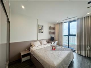 Bán căn 1n 43m² r102.29  full đồ, view thành phố thoáng, giá 3.5 tỷ, đang làm sổ