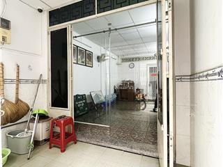 Nhà 3 phòng ngủ 2 wc để ở  làm văn phòng  nail mi  spa  shop