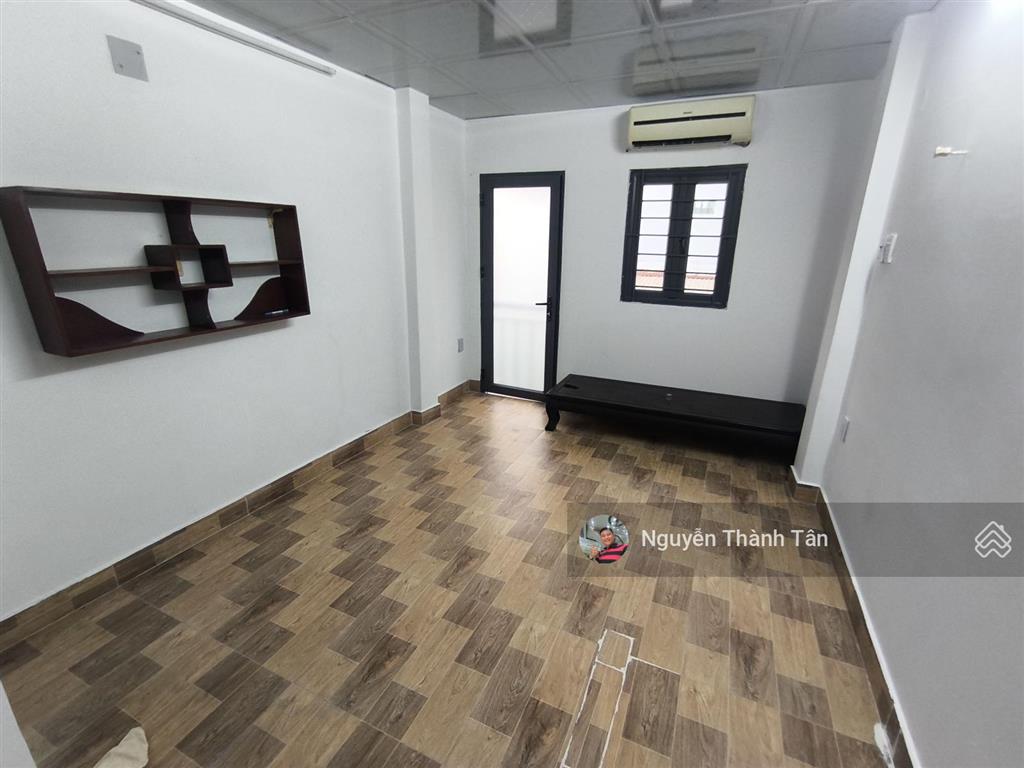 1mbkd + 1 phòng  ngay cổng văn lang ở và kinh doanh