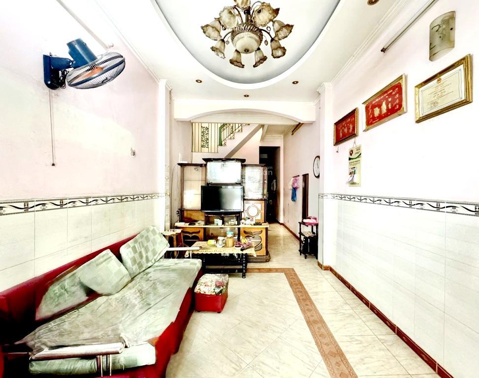 Chủ bán nhà ngay ubnd bình thạnh, dt 53m, nhỉnh 7t, hẻm xe hơi thông, phường 3, bình thạnh