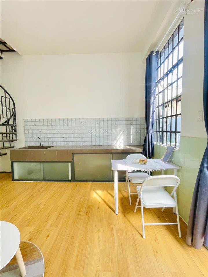 Duplepx bancol nguyên căn một trệt một lầu dương quảng hàm