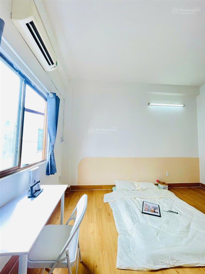 Duplepx bancol nguyên căn một trệt một lầu dương quảng hàm