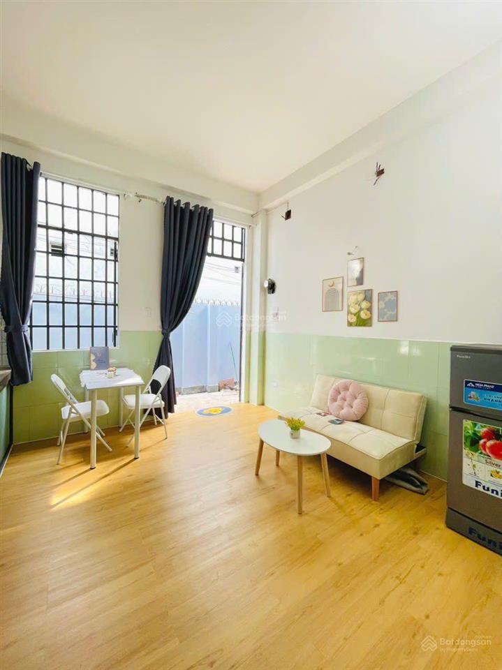 Duplepx bancol nguyên căn một trệt một lầu dương quảng hàm