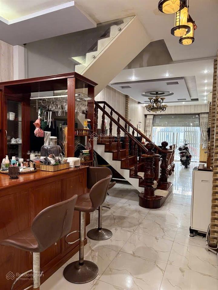 Bán nhà sát lê văn quới 4x20m 4 tầng kiêng cố hiện đại chỉ nhỉnh 7 tỷ hơn xíu