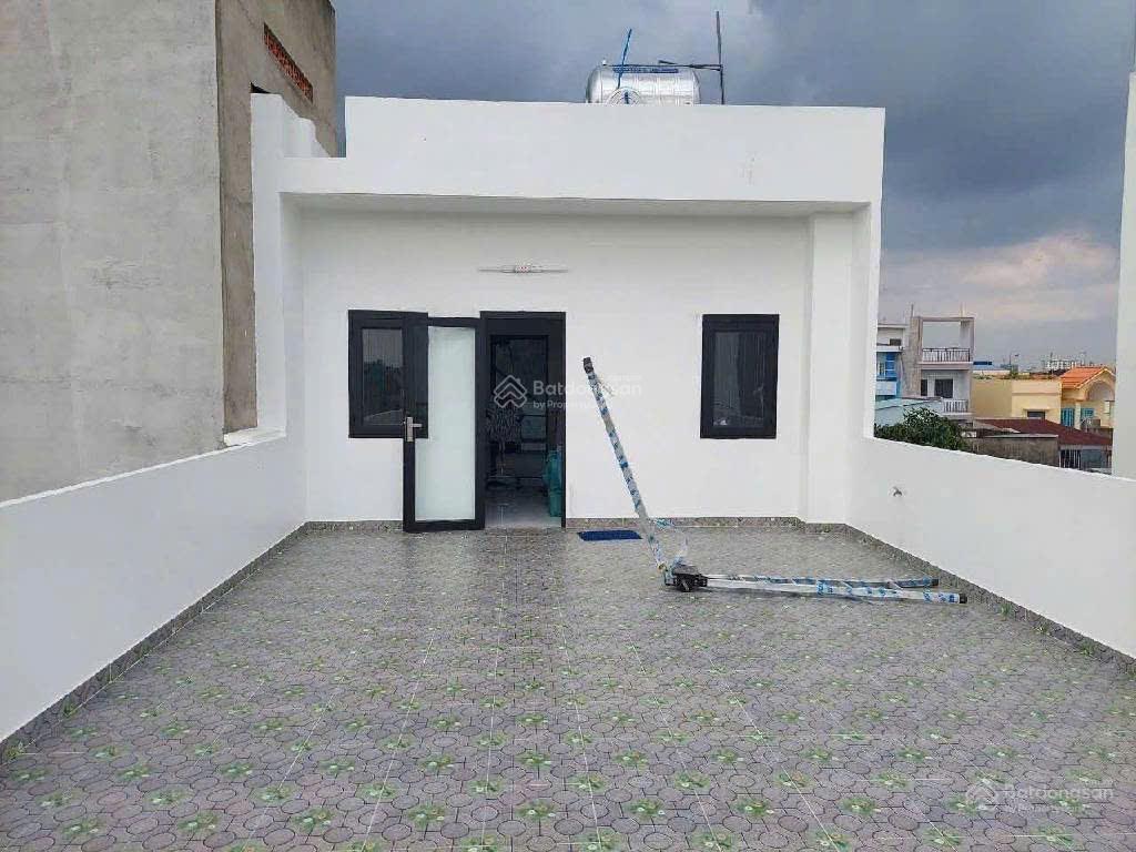 Bán nhà sát khu tên lửa 2 tầng 6 x 18,5m chỉ nhỉnh 8 tỷ hơn