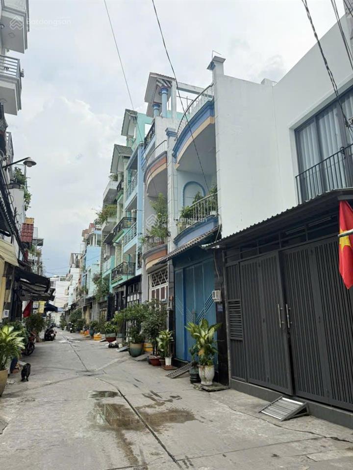 Bán nhà tên lửa nối dài 4x15m 5 tầng 6 pn xe hơi ngủ trong nhà, chỉ 6 tỷ hơn