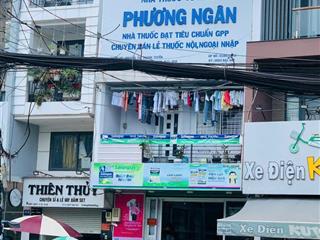 Gấp! xuất ngoại bán nhà 2 mt cách mạng tháng 8, quận 3, dt 4.6x20m, hđt 150 tr/ tháng, giá 32 tỷ
