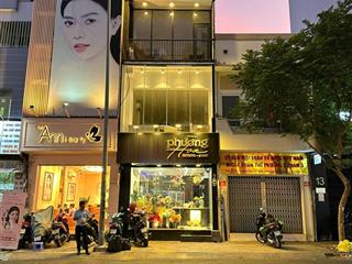 Bán nhà siêu vị trí mt nguyễn thiện thuật, quận 3, dt 6x19m, 4 tầng hđt 90tr / tháng giá 30 tỷ