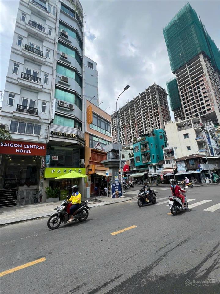 Khách sạn  siêu vị trí mt đề thám, quận 1, dt 4x20m, hầm 7 tầng, hđt 150tr/ tháng, 39 tỷ