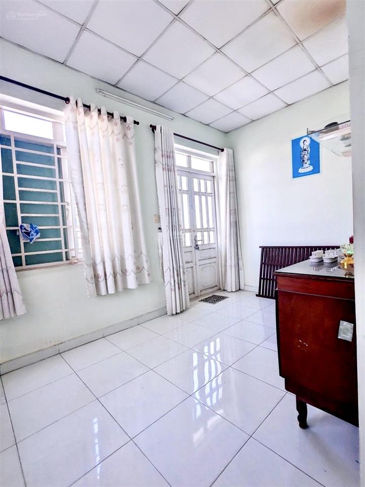 Chdv 8 phòng  105m2 (7.5x14)  gần lã xuân oai lê văn việt  22tr/tháng  7.x tỷ