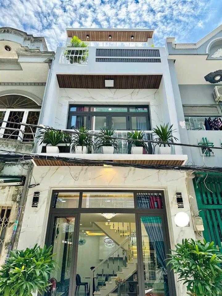 Cô bình cần bán gấp nhà ngay mtđ lò siêu, quận 11. giá 3,85 tỷ/ dt 63,5m2 2pn 3wc, sổ hồng riêng.