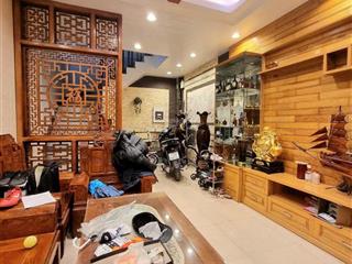 Ô tô đỗ cửa, phố lò đúc, sổ đỏ 39 m, nhà 5 tầng, gần bãi đô xe, công viên, trường