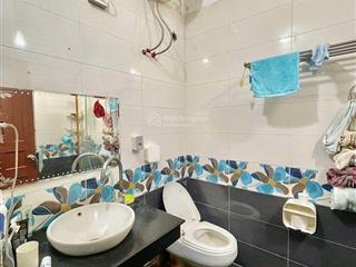 Siêu hiếm sổ đỏ 42m2, nhà cấp 4 phố trần khát chân, gần ô tô, trường, chợ, bệnh viện