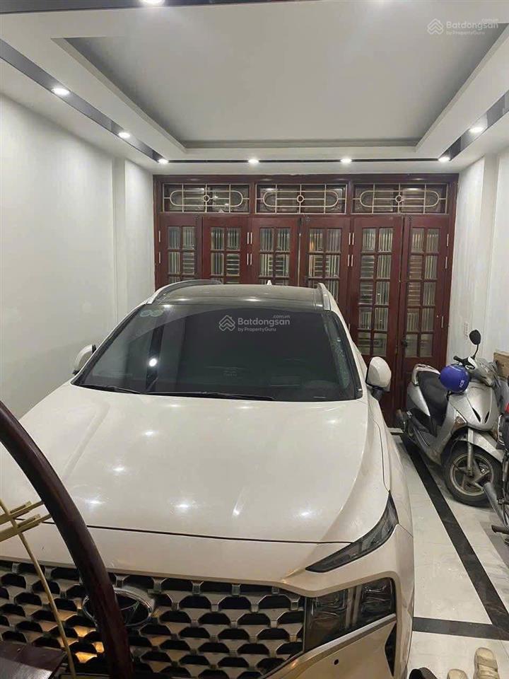 Bán nhà phân lô lãng yên 14tỷ, 55mx5 tầng 6 ngủ, ô tô vào nhà, mặt đường 5m, cách phố 15m