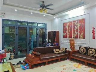 Hiếm bán gấp nhà bạch đằng  hk 7,4 tỷ, sổ đỏ 45m, 3 tầng, gần phố  không quy hoạch