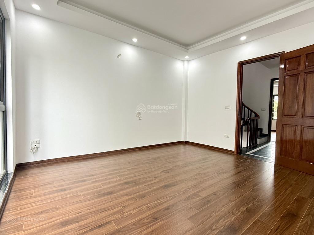 Siêu phẩm 67m 4 tầng trung tâm thanh trì ô tô thông chỉ hơn 6 đồng