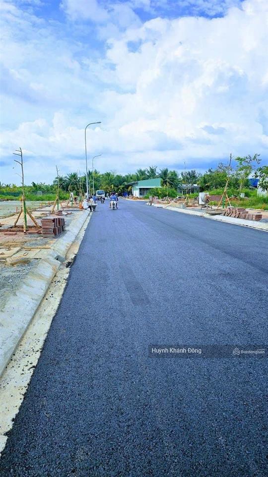 Ra nhanra nhanh lô đất đ.lưu văn liệt thành đông bình tân vĩnh long gần chợ tân quới shr 120m2/1tỷ1