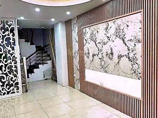 28m2 x 5 tầng 3 ngủ 10m thẳng ra mặt phố , 3 gác đỗ cửa
dân xây chắc chắn , vị trí hiếm giá tốt