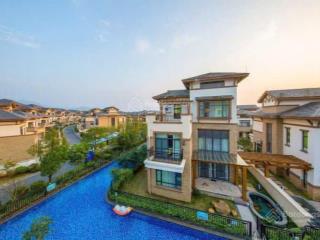Chiết khấu 21.3%  nhà phố biển  sở hữu vĩnh viễn bàn giao full nội thất